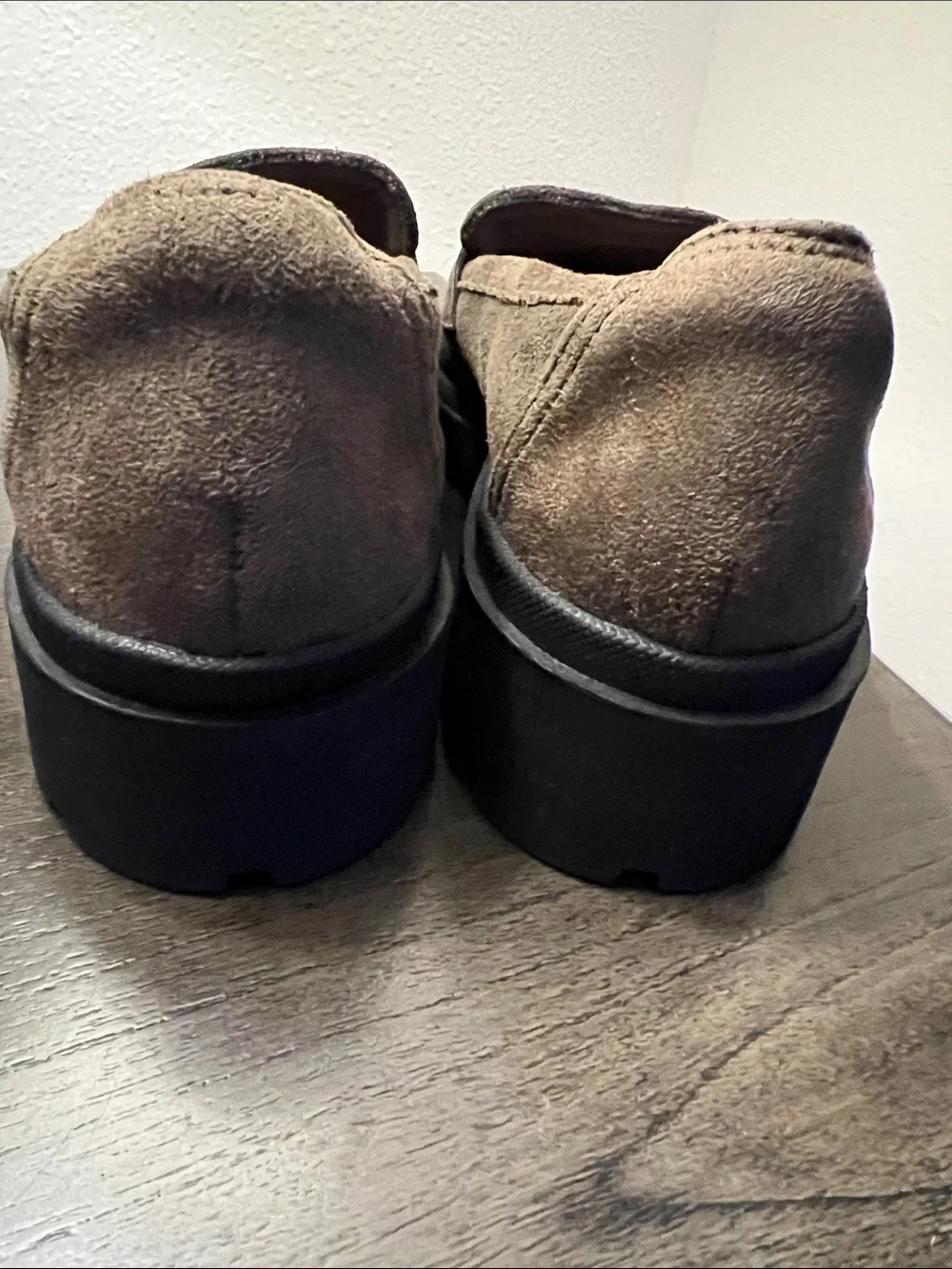 Clarks taupe suede